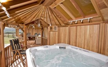 Hot Tub Enclosure