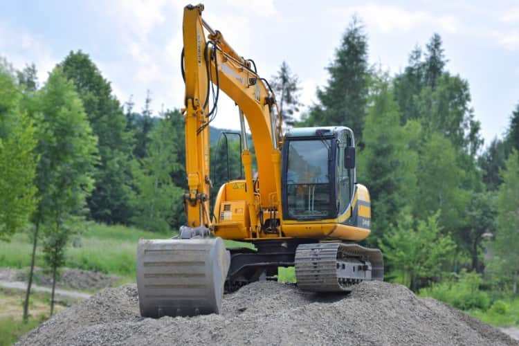 Trenching and Loading: Excavator Tips to Make Your Life Easier