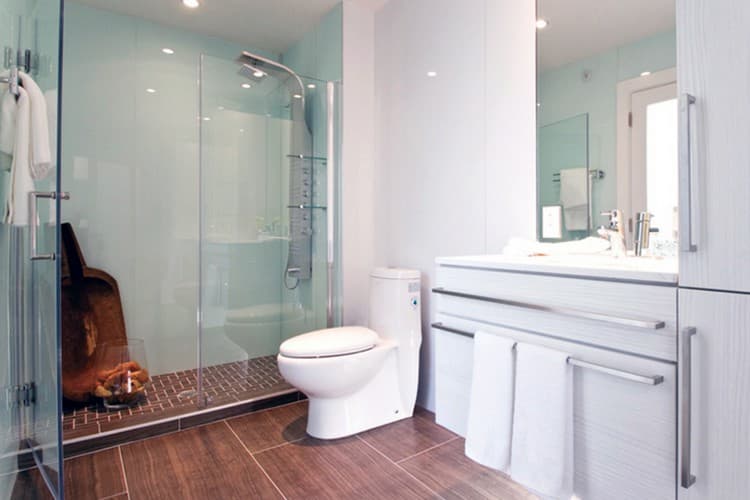 8 Things You Need to Know Before Buying Acrylic Shower Panels