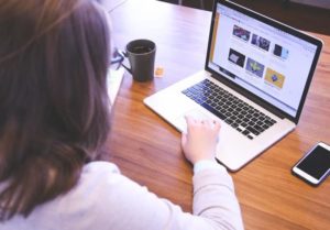 How to Design Startup Website
