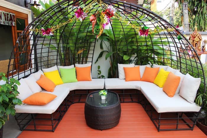 Different Ideas and Styling Tips to Use the Patio Furniture Covers