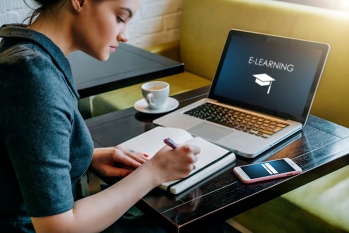 Do Online Short Courses Actually Helps Your Career?