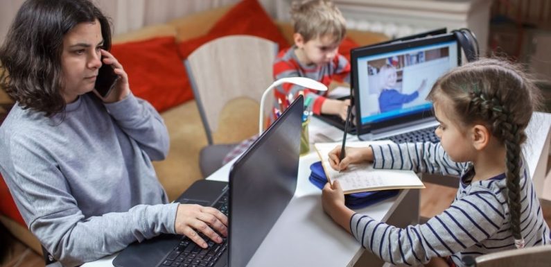 7 Ways HR can Stay on Top of Hybrid Work Culture Trends
