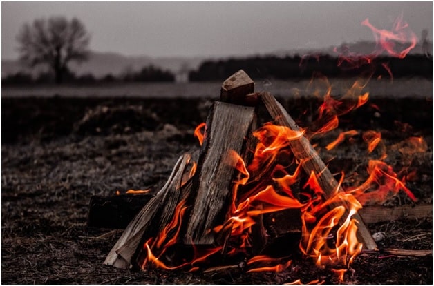 Outdoor fire place