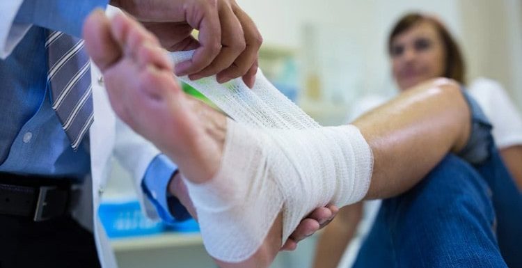 A Comprehensive Guide to Wound Care Nursing