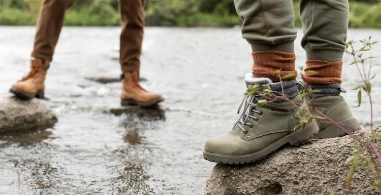 How to Choose the Best Trekking Shoes in India