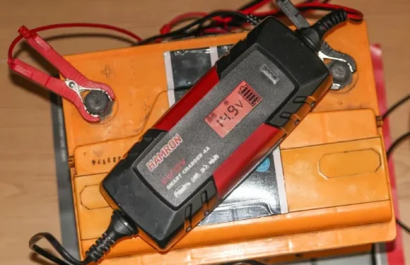 Automobile Maintenance 101: Demystifying Car Battery Chargers