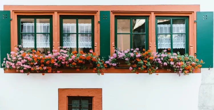 10 Color Trends to Enhance Your Home’s Curb Appeal