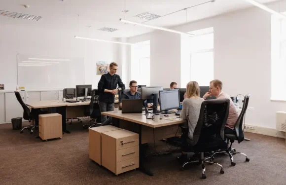 Everything You Need To Know About Designing A Welcoming Yet Practical Office Environment